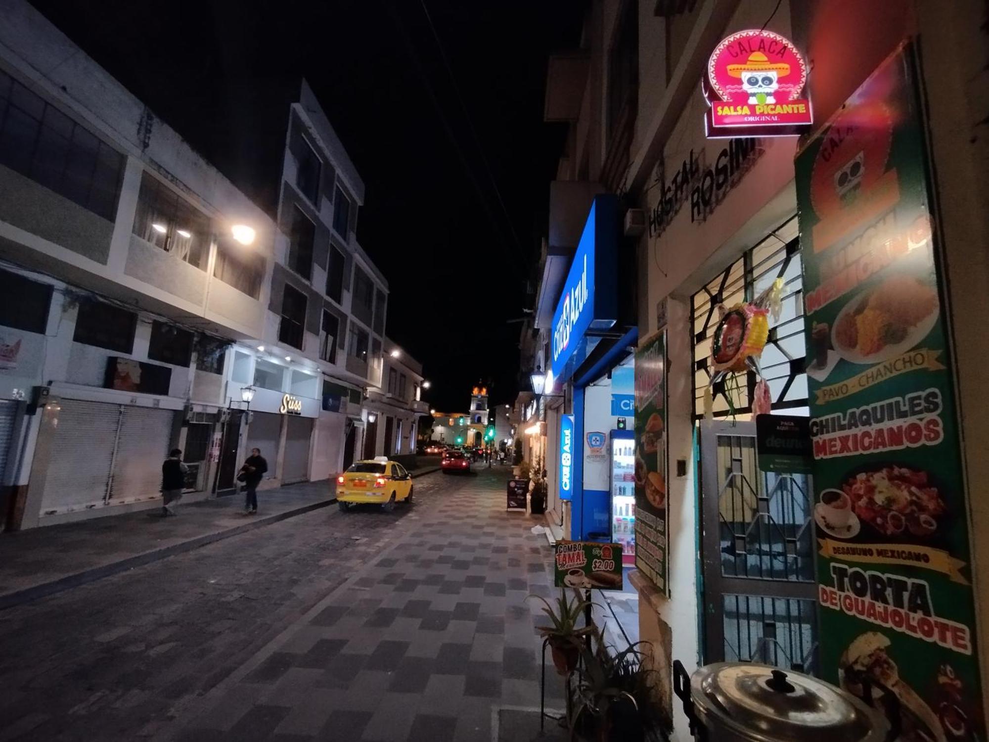 Great Location Bed And Breakfast Latacunga Ngoại thất bức ảnh